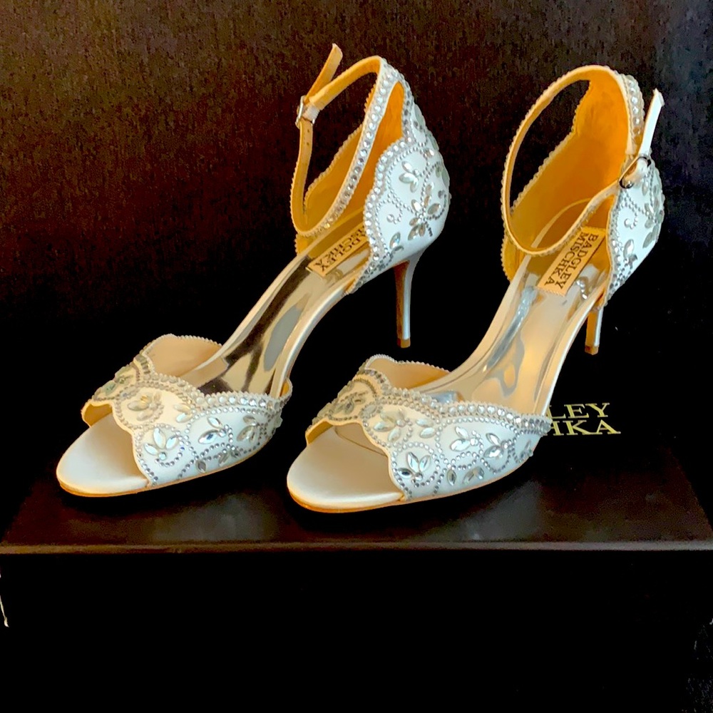 Badgley Mischka Veta Pumps Wedding Shoes